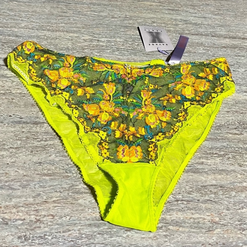 NWT Savage X Fenty by Rihanna Brazilian Neon Wild Bunch Lace Panty Sz Small - Picture 2 of 6